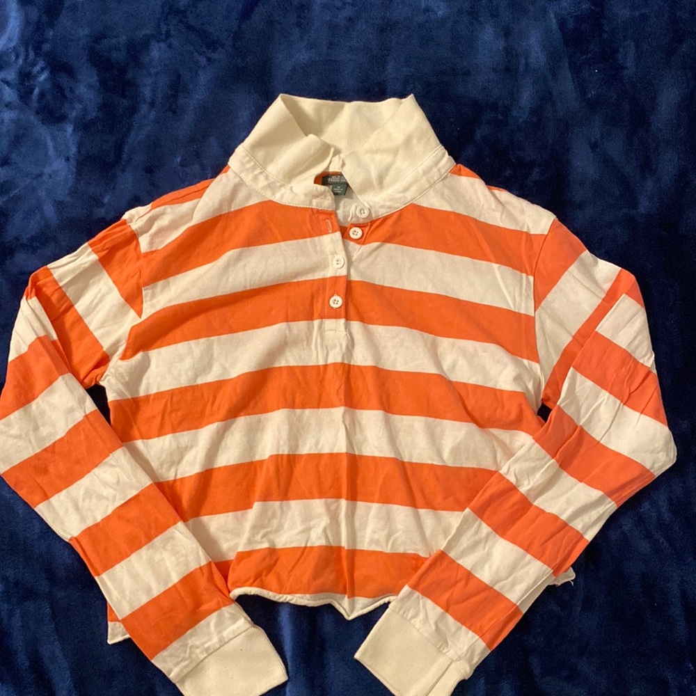Long sleeve striped crop top